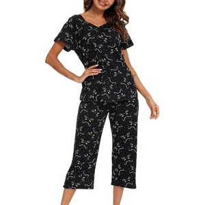 ENJOYNIGHT Womens Pajama Set Cotton Summer Pj Top with Capri Pant Sleepwear(Black Cat)